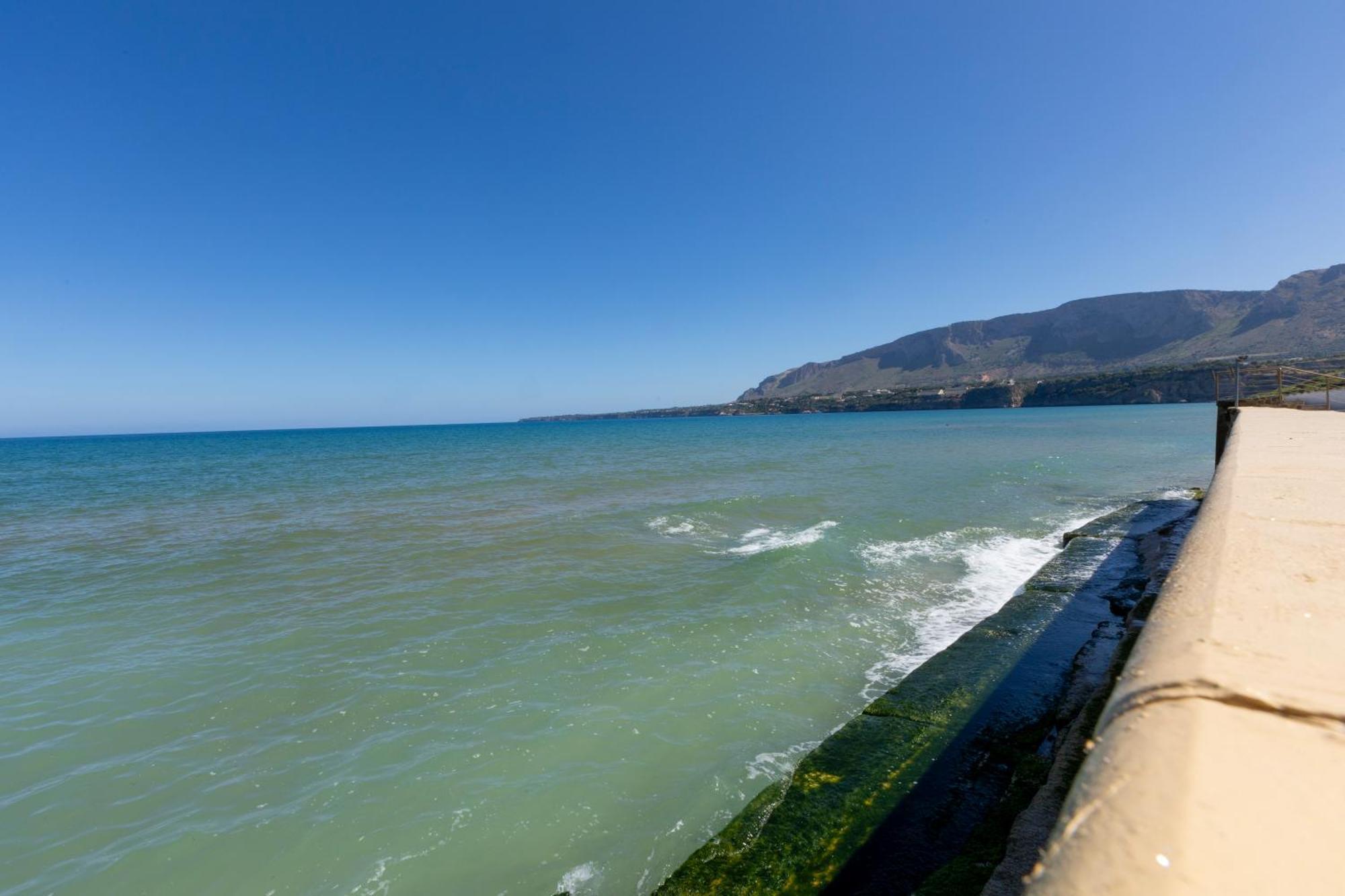 Casa Vacanza Barbera - In Riva Al Mare Villa Trappeto  Eksteriør billede