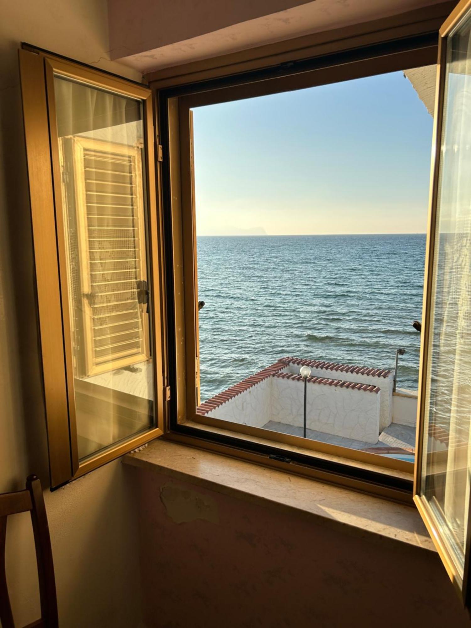 Casa Vacanza Barbera - In Riva Al Mare Villa Trappeto  Eksteriør billede