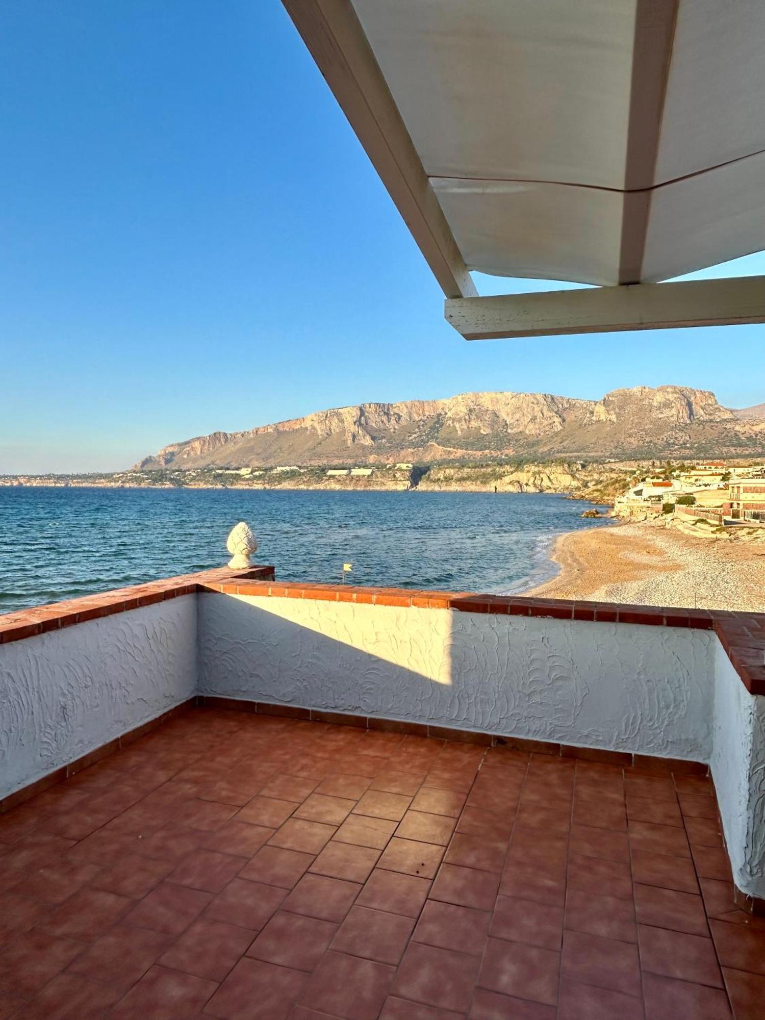 Casa Vacanza Barbera - In Riva Al Mare Villa Trappeto  Eksteriør billede