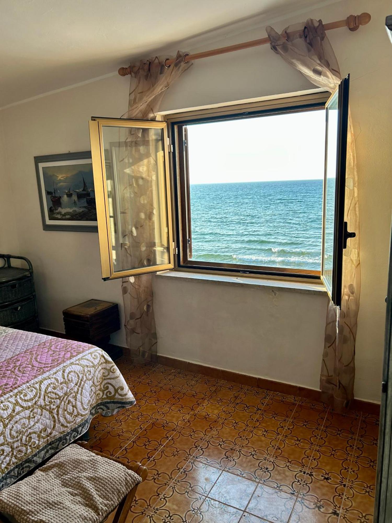 Casa Vacanza Barbera - In Riva Al Mare Villa Trappeto  Eksteriør billede
